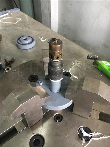 Safety valve calibration service